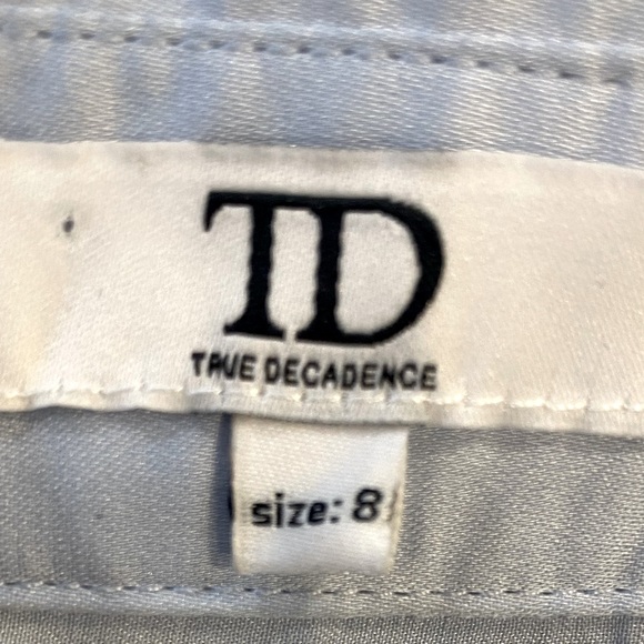 TRUE DECADENCE - Picture 4 of 7